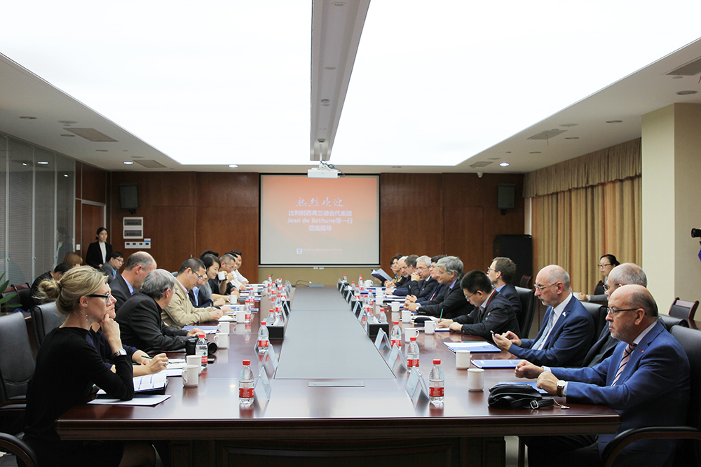 比利時(shí)西弗蘭德省副省長讓·德貝通到訪太陽成集團(tuán)tyc環(huán)境